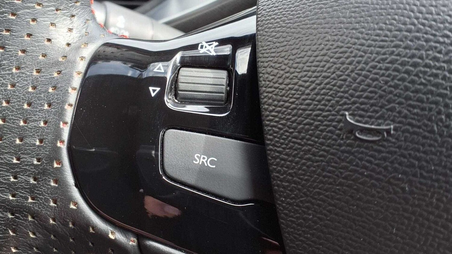 Used Peugeot 308 2019 for sale - 75841909: Photo 26