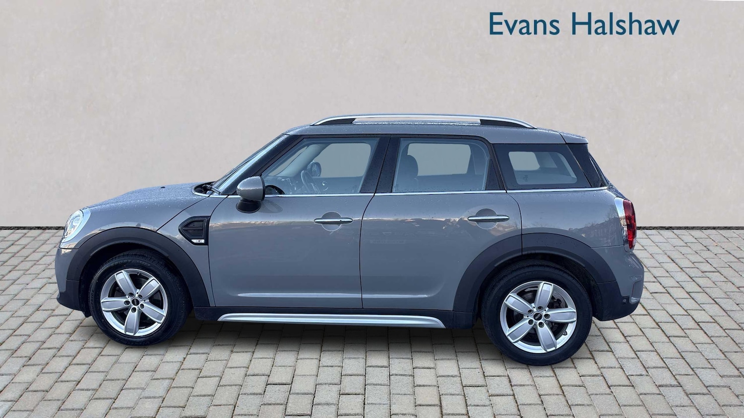 Used MINI Countryman 2017 for sale - 77333904: Photo 2