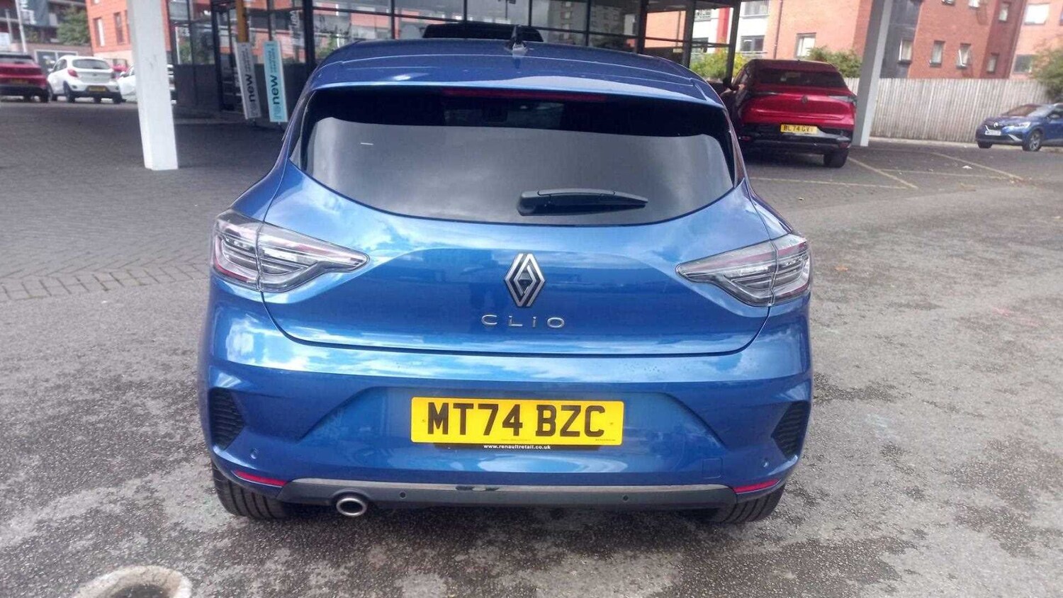 Used Renault Clio 2024 for sale - 76648942: Photo 3