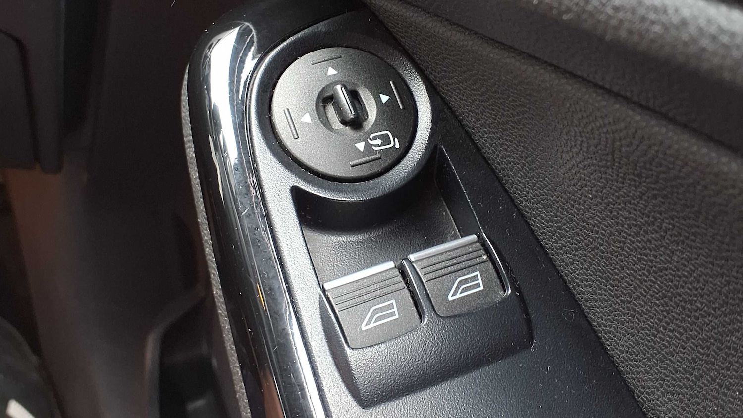 Vehicle 33