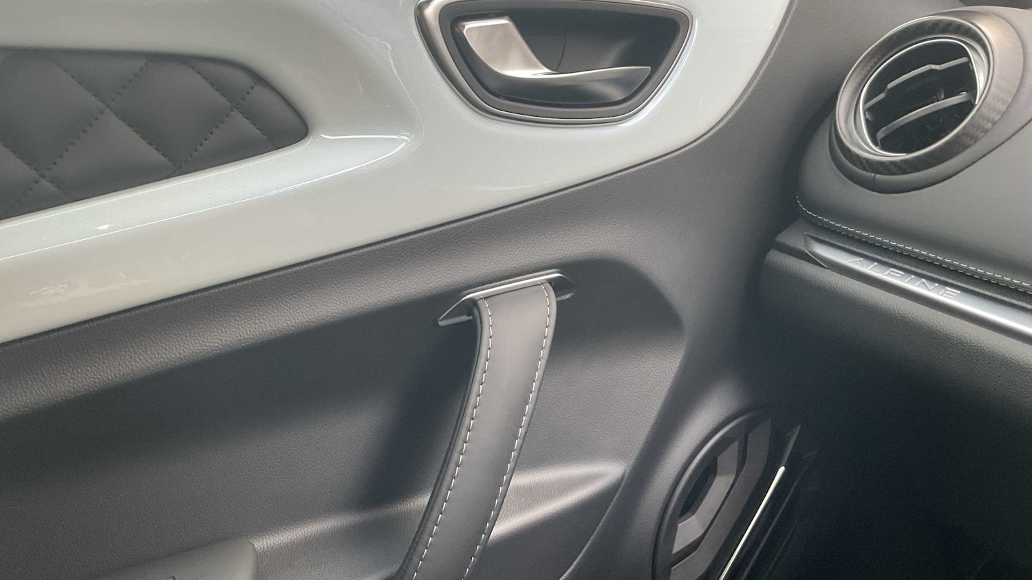 Used Alpine A110 2024 for sale - 76636704: Photo 25