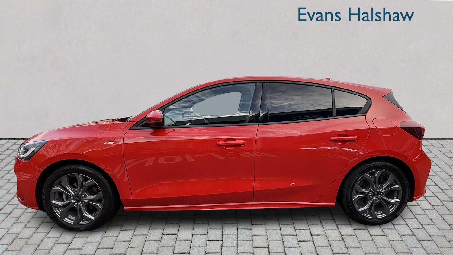 Used Ford Focus 2022 for sale - 76827519: Photo 5