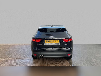 Used Jaguar F-Pace 2016 for sale - 75981301: Photo