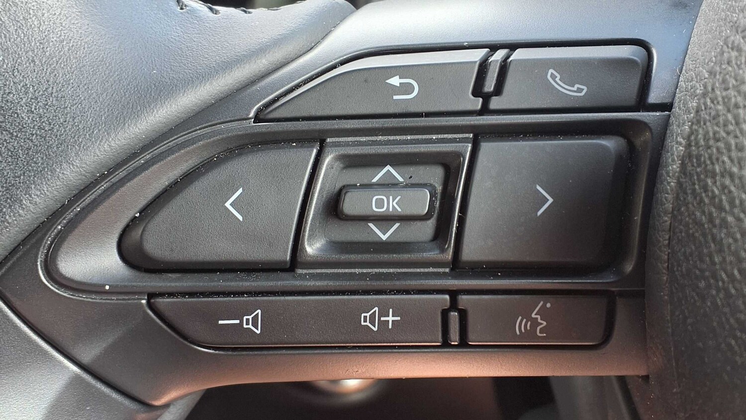 Used Toyota Aygo X 2022 for sale - 75951360: Photo 26