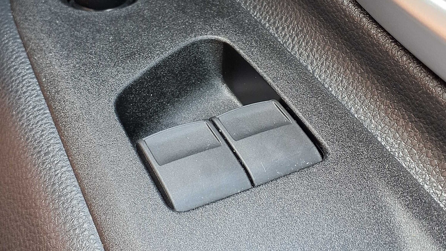 Used Toyota Aygo X 2022 for sale - 75951360: Photo 32