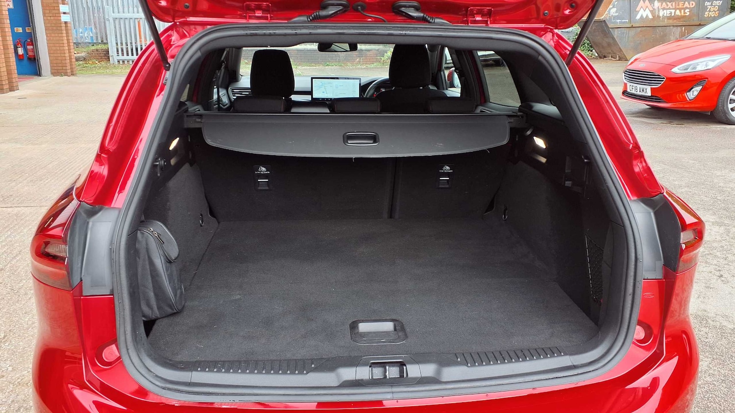 Used Ford Focus 2024 for sale - 76501923: Photo 7