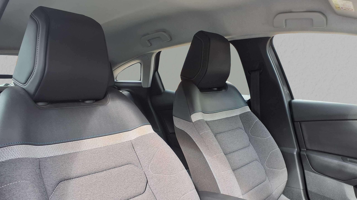 Used Citroen C4 2022 for sale - 76692052: Photo 13