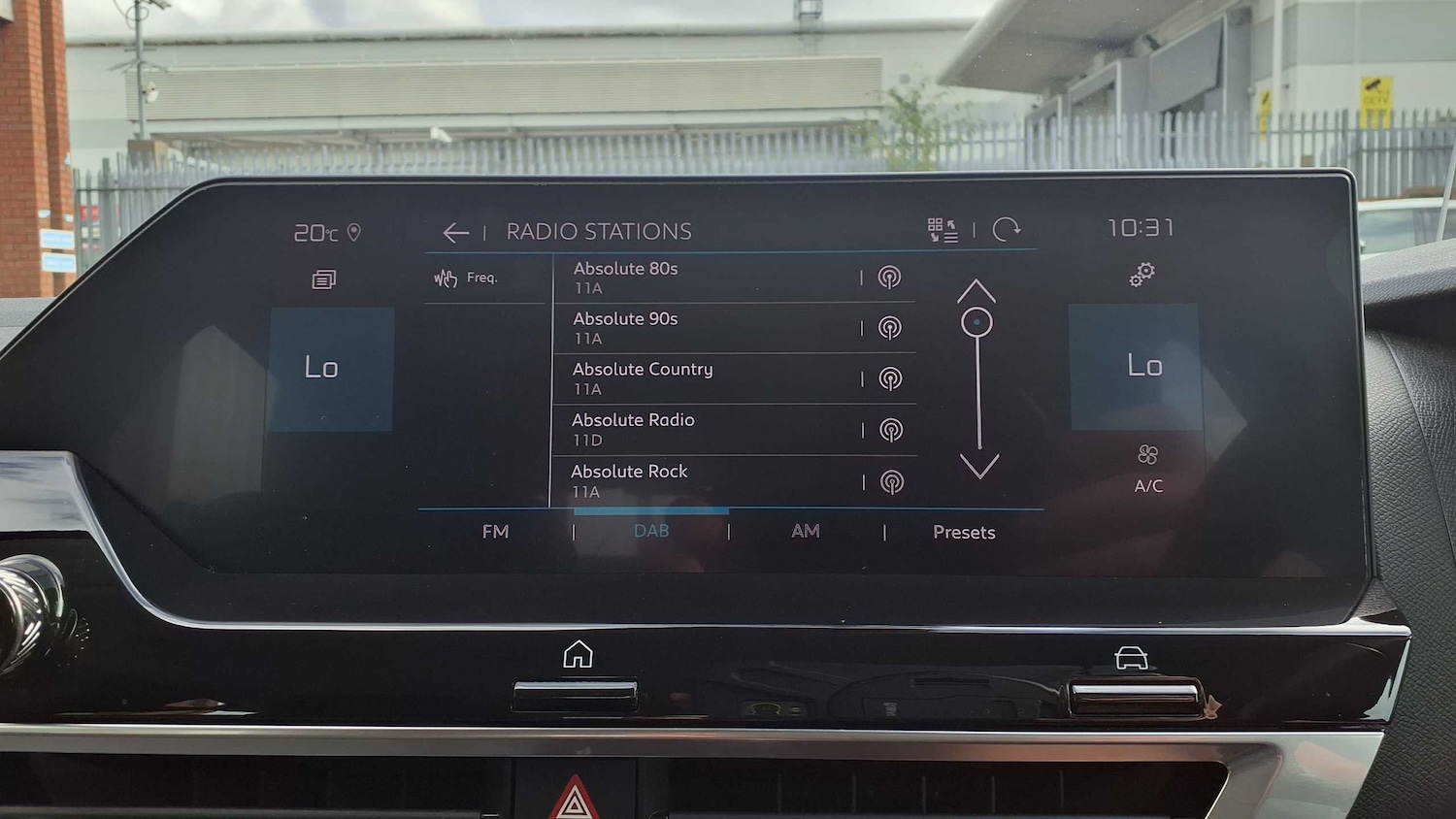 Used Citroen C4 2022 for sale - 76692052: Photo 20