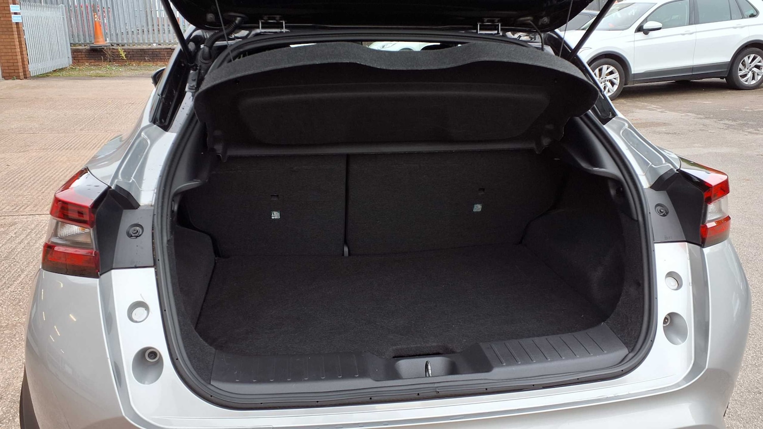 Used Nissan Juke 2021 for sale - 76576058: Photo 7