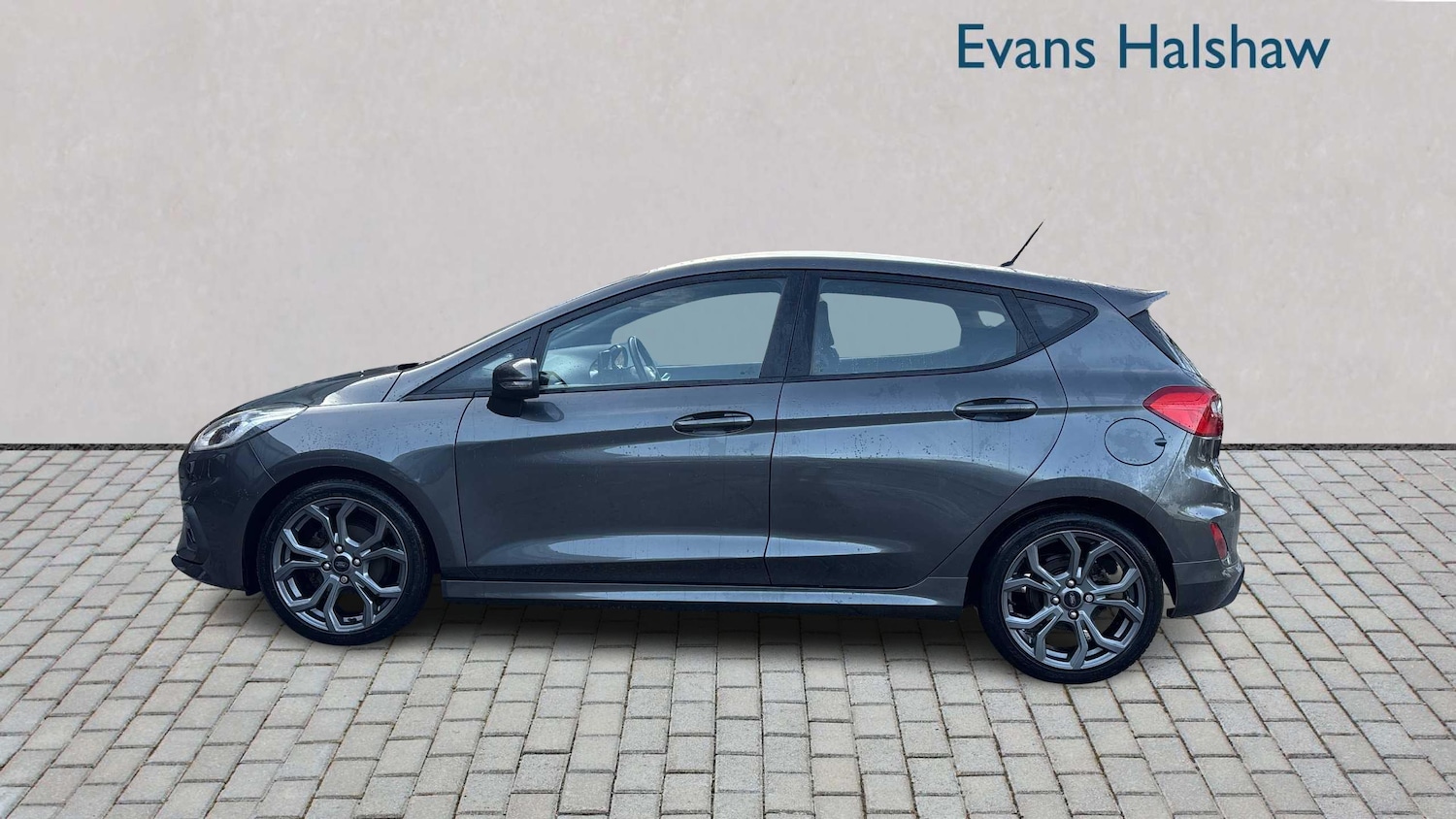 Used Ford Fiesta 2018 for sale - 77219689: Photo 2
