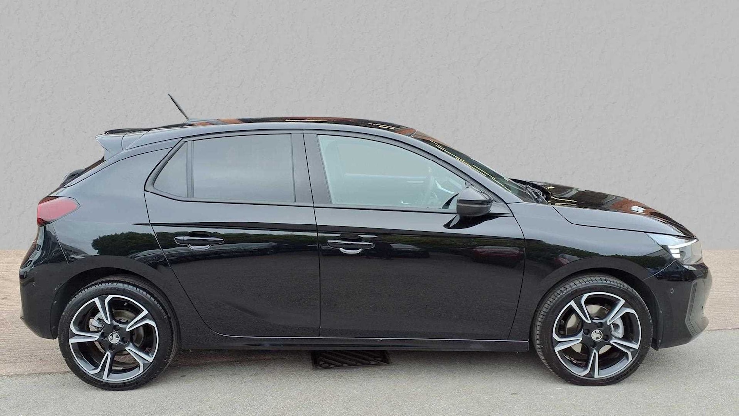 Used Vauxhall Corsa 2024 for sale - 76310704: Photo 3