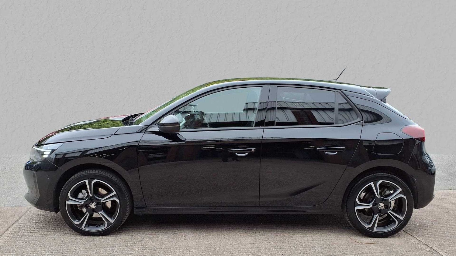 Used Vauxhall Corsa 2024 for sale - 76310704: Photo 4