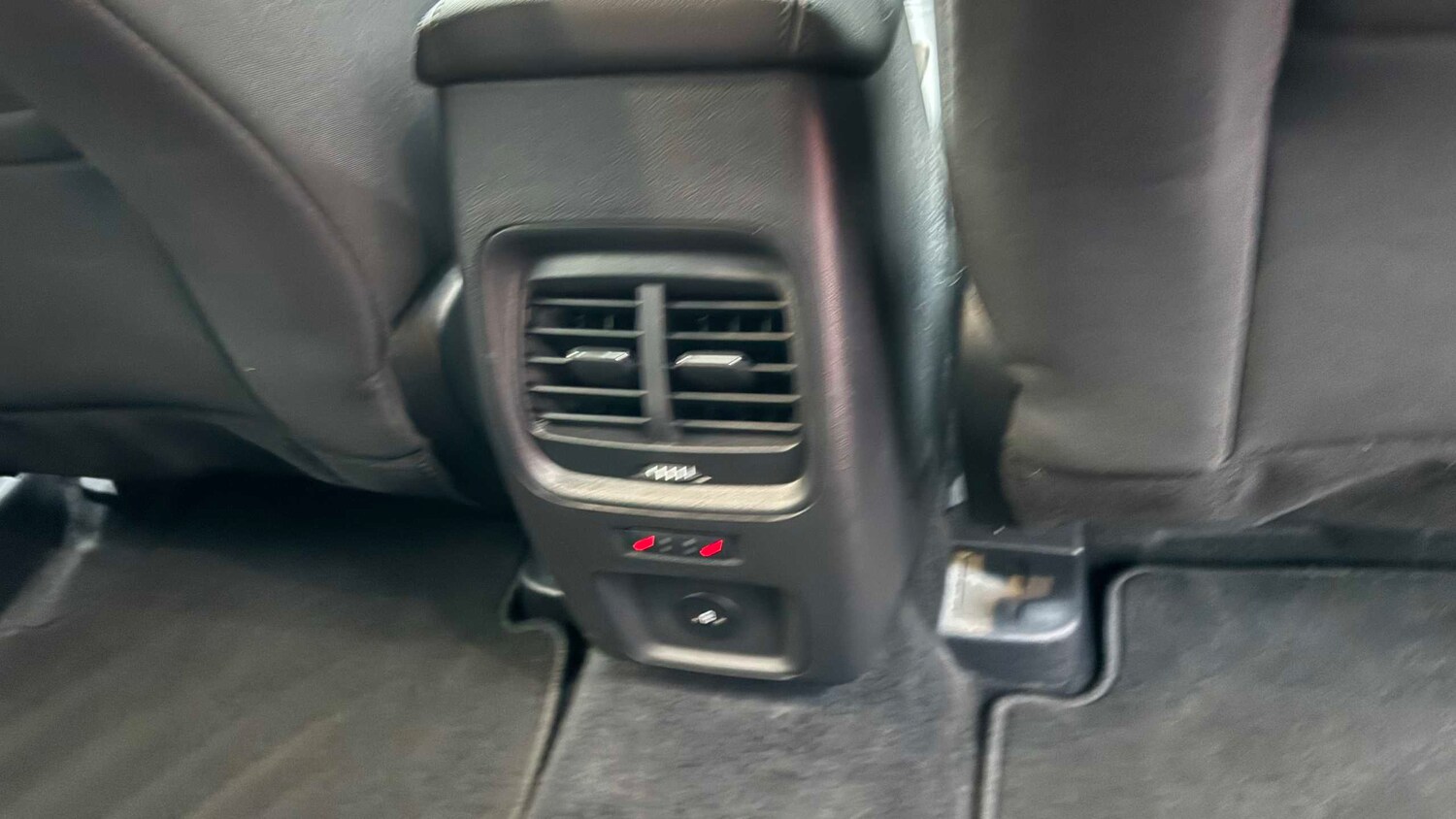 Used Ford Kuga 2024 for sale - 76967773: Photo 31