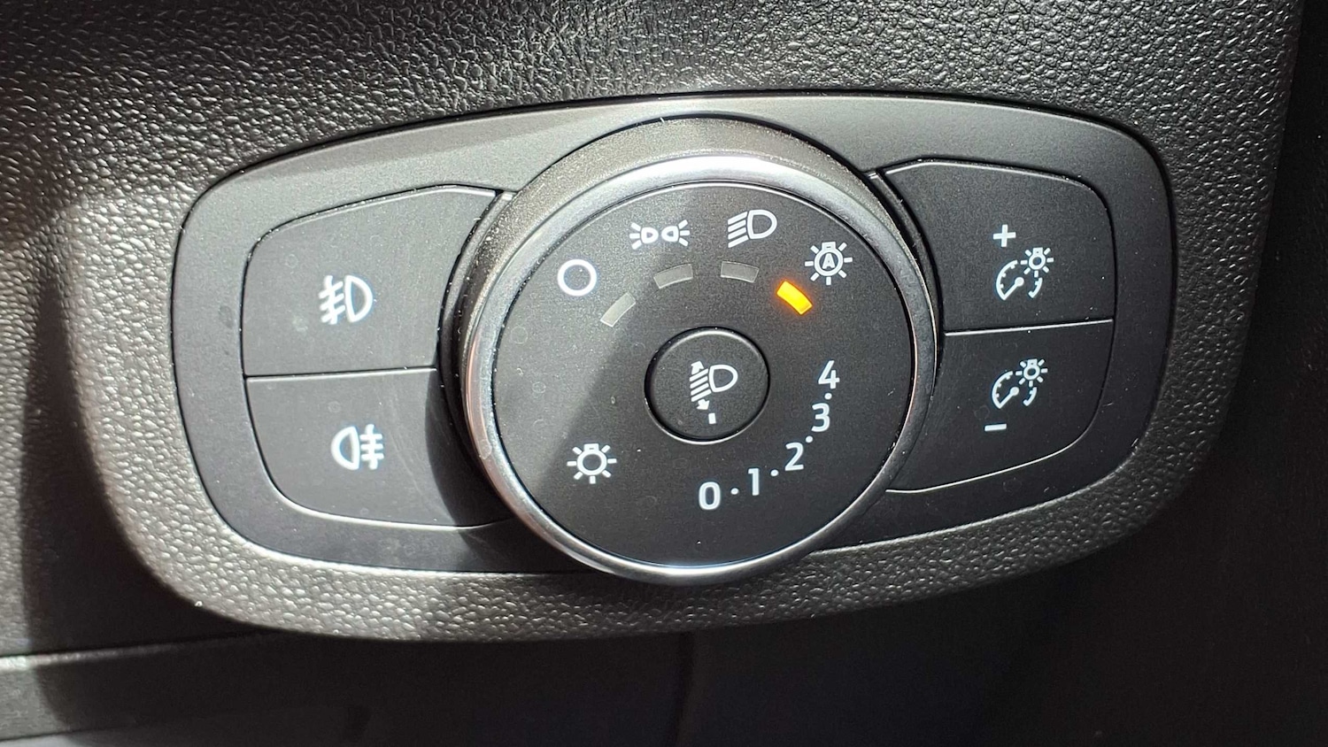 Used Ford Fiesta 2018 for sale - 76421035: Photo 31