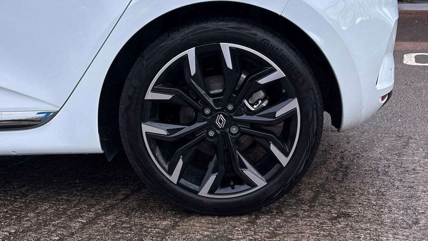 Used Renault Clio 2025 for sale - 76978879: Photo 10