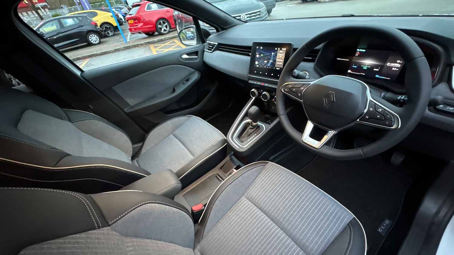 Used Renault Clio 2025 for sale - 76978879: Photo 12