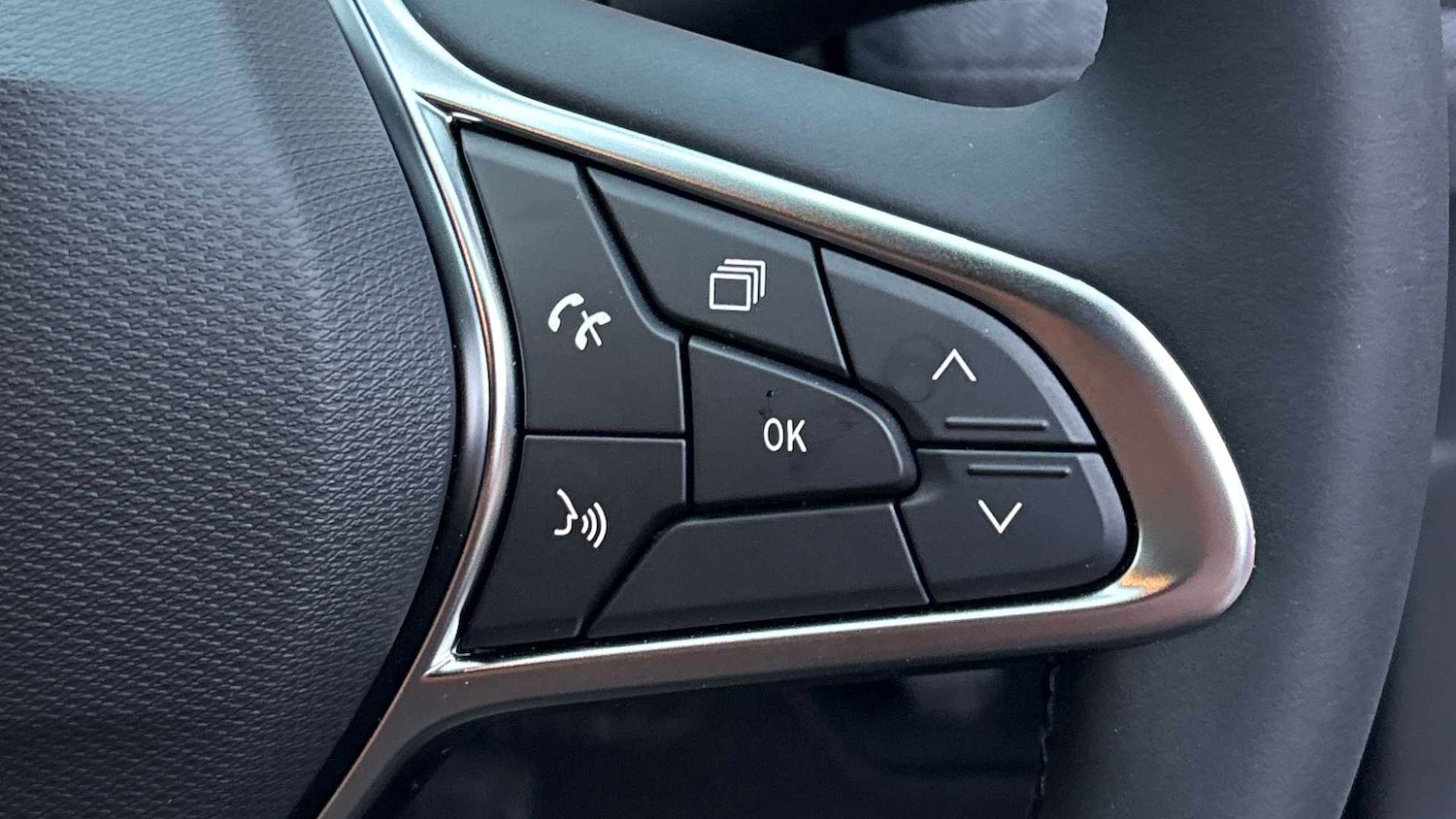 Used Renault Clio 2025 for sale - 76978879: Photo 18