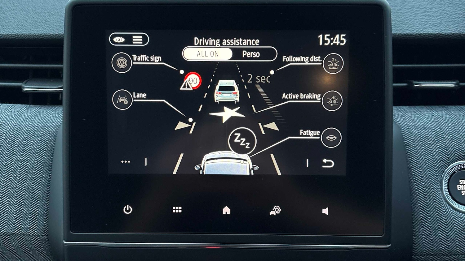 Used Renault Clio 2025 for sale - 76978879: Photo 31