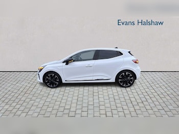 Used Renault Clio 2025 for sale - 76978879: Photo