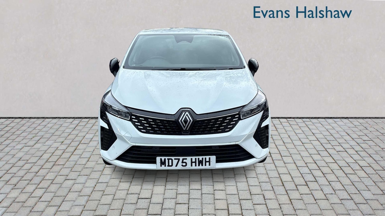 Used Renault Clio 2025 for sale - 76978879: Photo 5