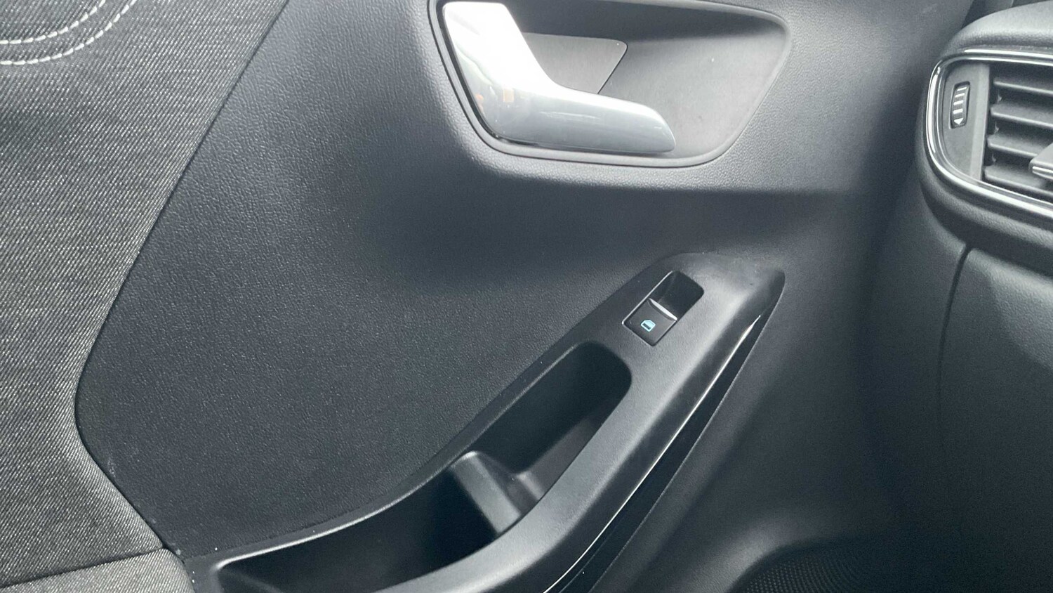 Used Ford Puma 2022 for sale - 77589176: Photo 30