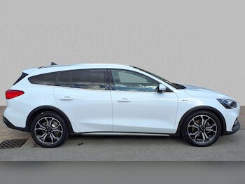 Used Ford Focus 2020 for sale - 75944347: Photo