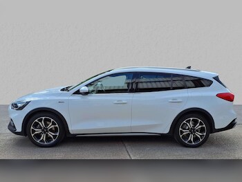 Used Ford Focus 2020 for sale - 75944347: Photo