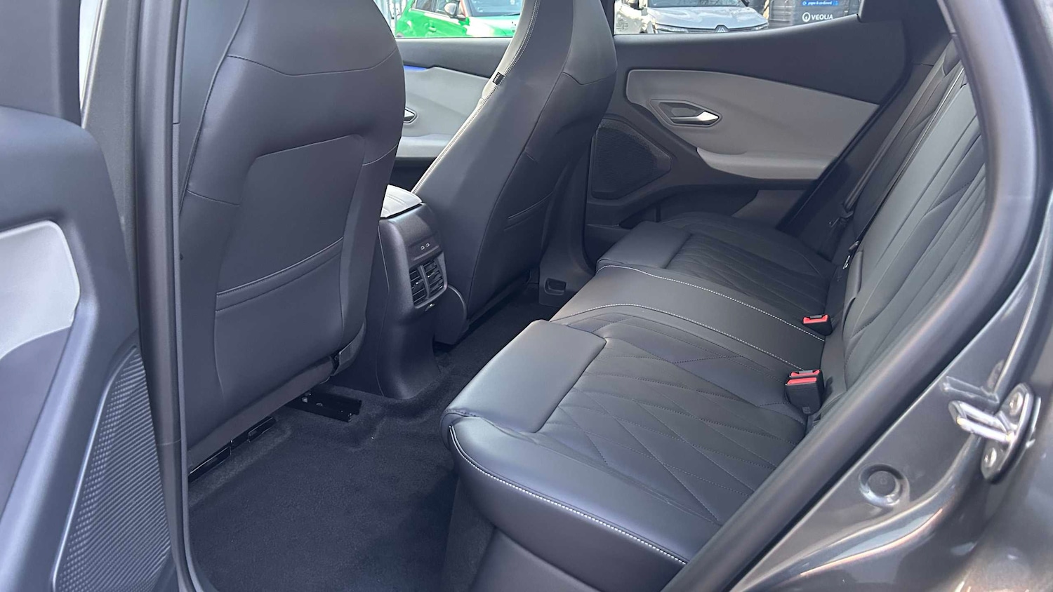 Used Ford Explorer 2025 for sale - 77726891: Photo 12