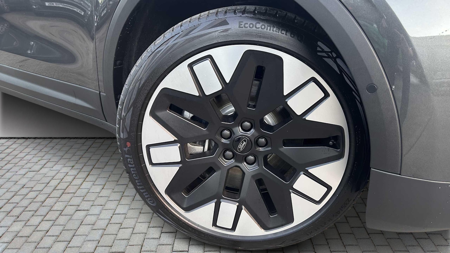 Used Ford Explorer 2025 for sale - 77726891: Photo 6