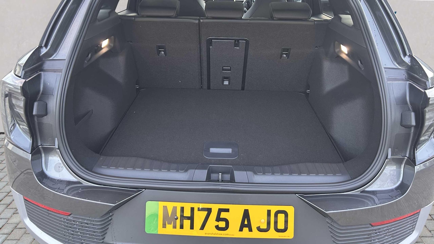 Used Ford Explorer 2025 for sale - 77726891: Photo 7