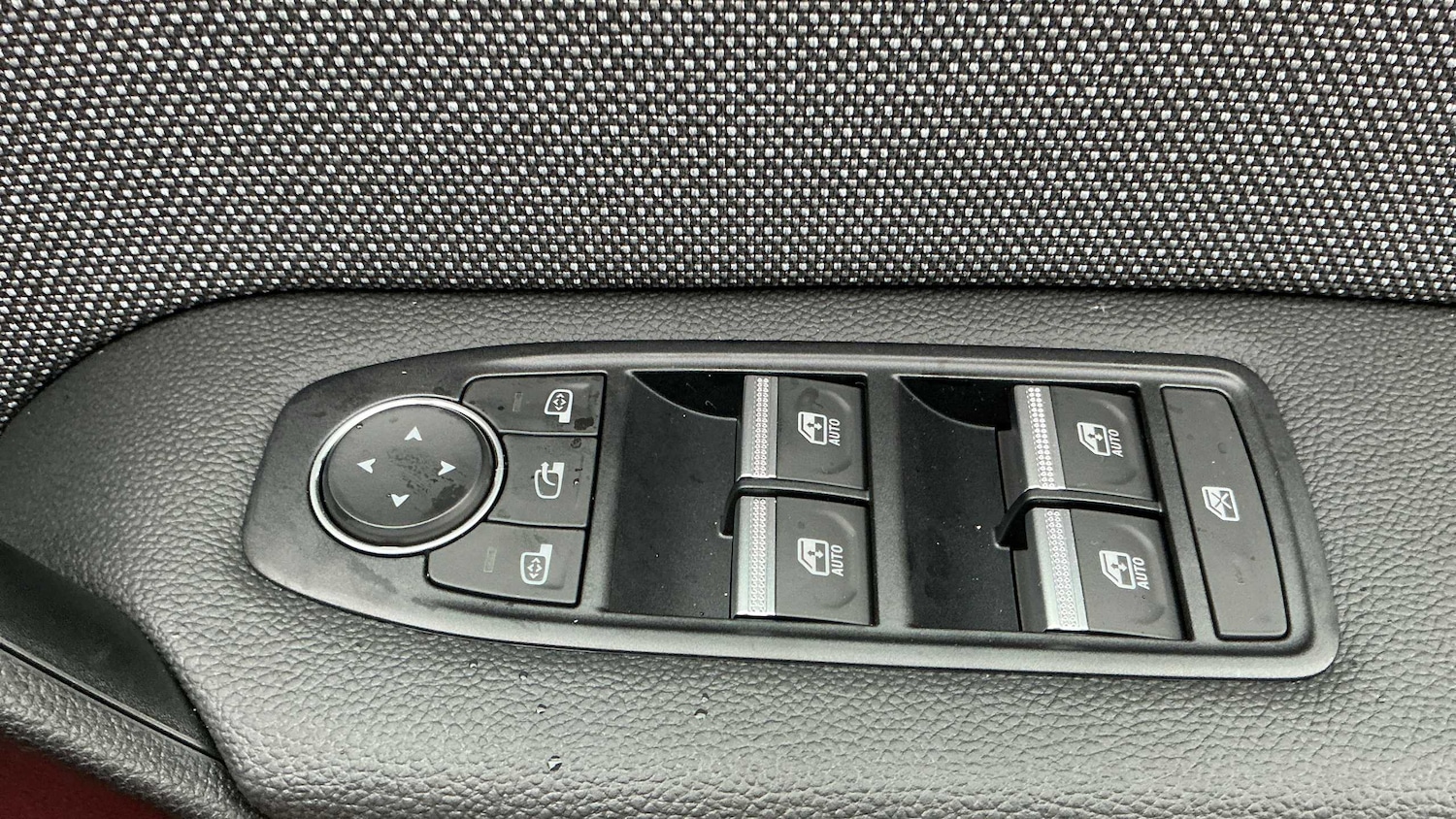 Used Renault Clio 2025 for sale - 76978752: Photo 30