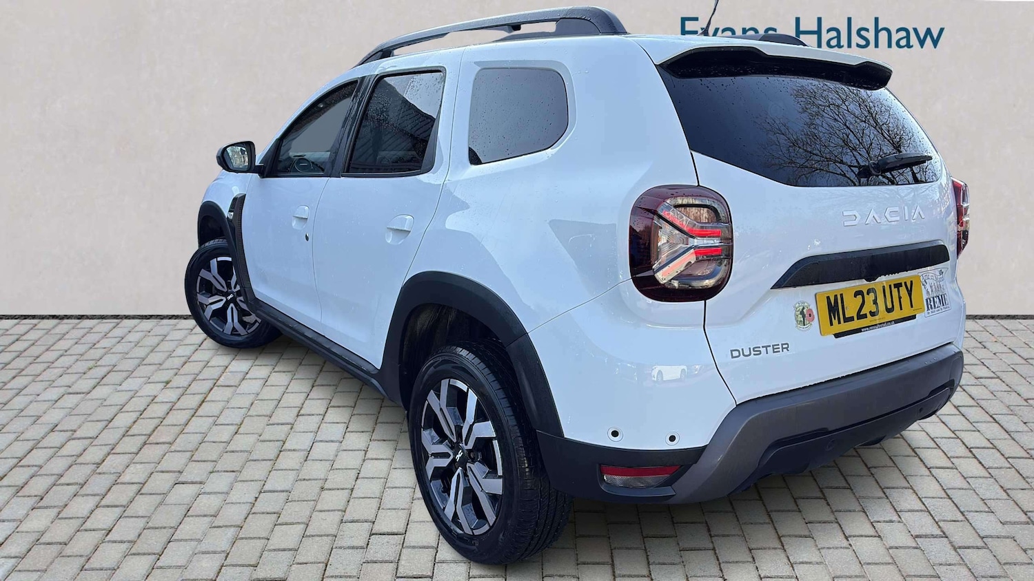 Used Dacia Duster 2023 for sale - 77756538: Photo 2