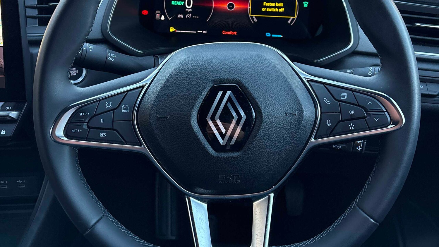 Used Renault Captur 2024 for sale - 76648869: Photo 19