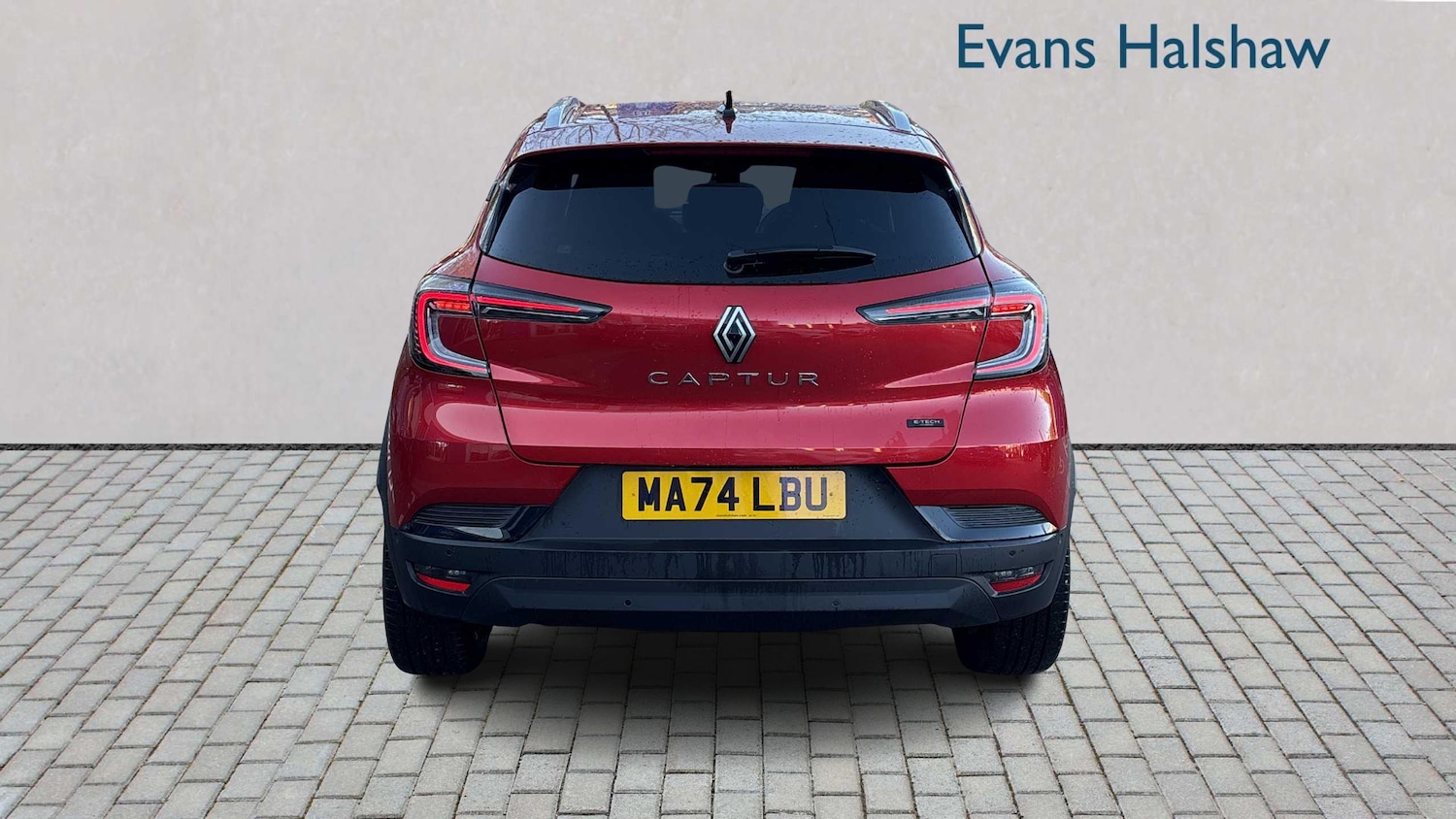 Used Renault Captur 2024 for sale - 76648869: Photo 3