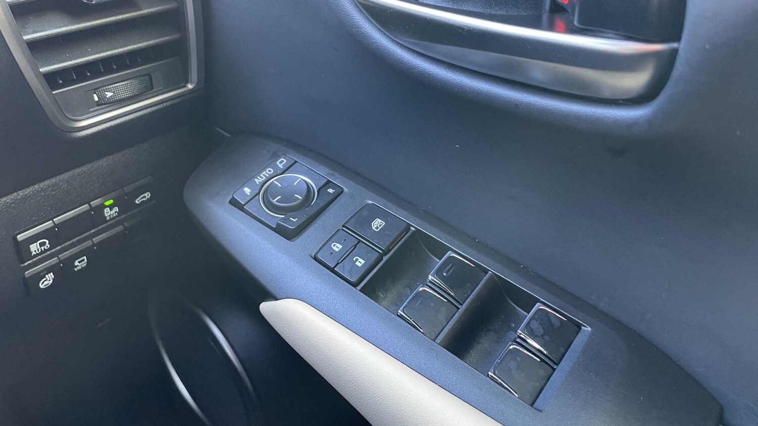 Used Lexus NX 2019 for sale - 76373732: Photo 16