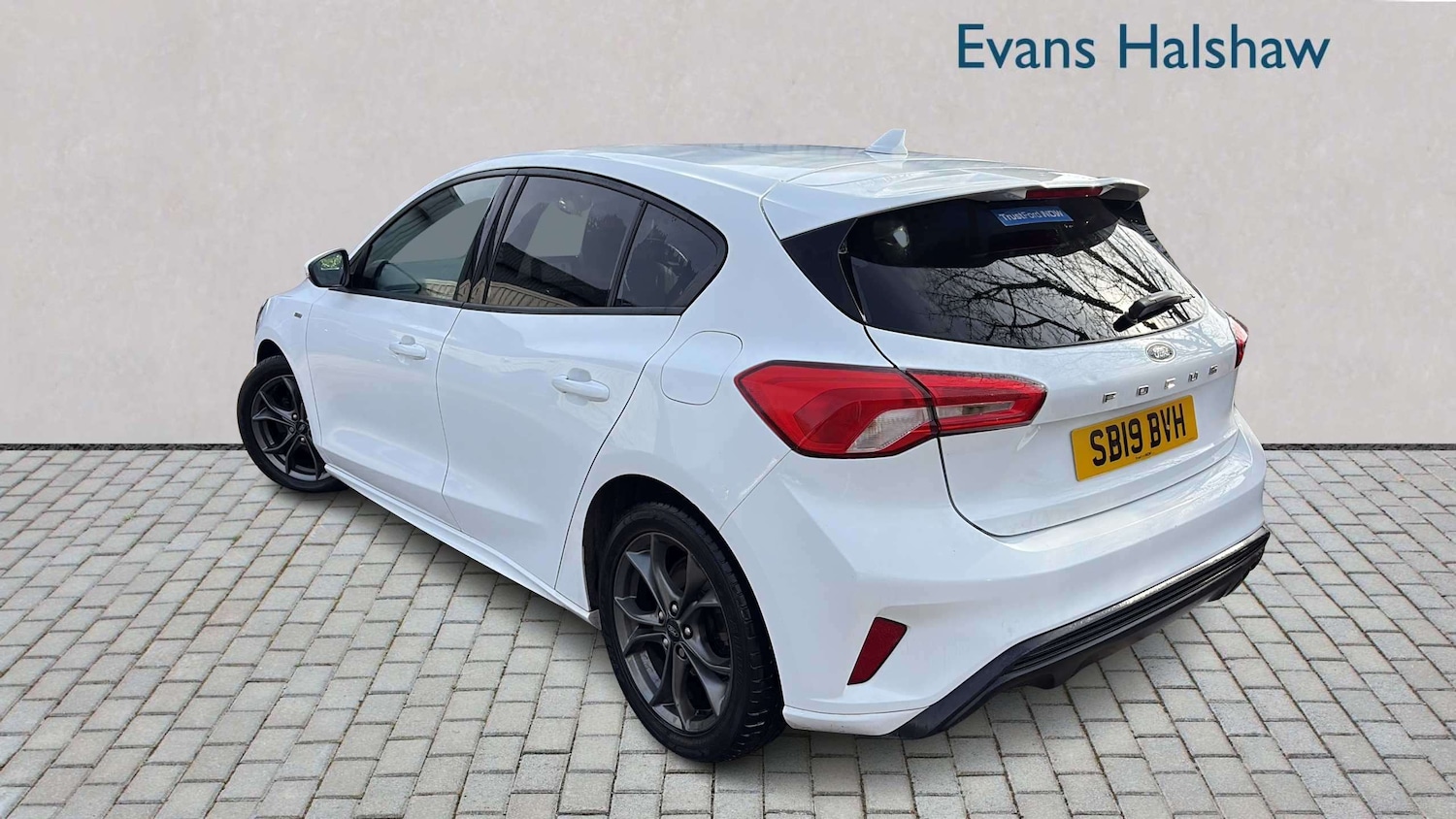 Used Ford Focus 2019 for sale - 78024241: Photo 2