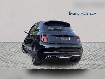 Used Abarth 500 2024 for sale - 79878557: Photo