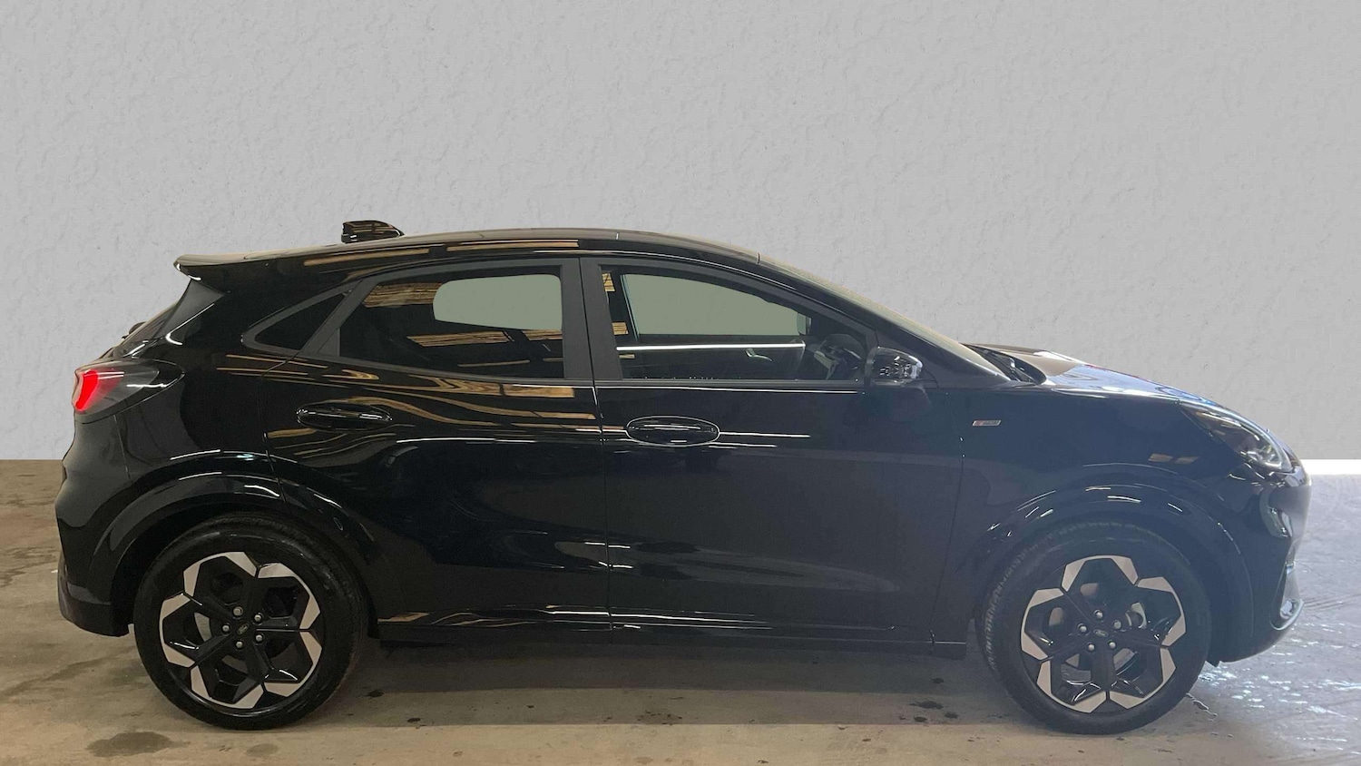 Used Ford Puma 2025 for sale - 76298352: Photo 2