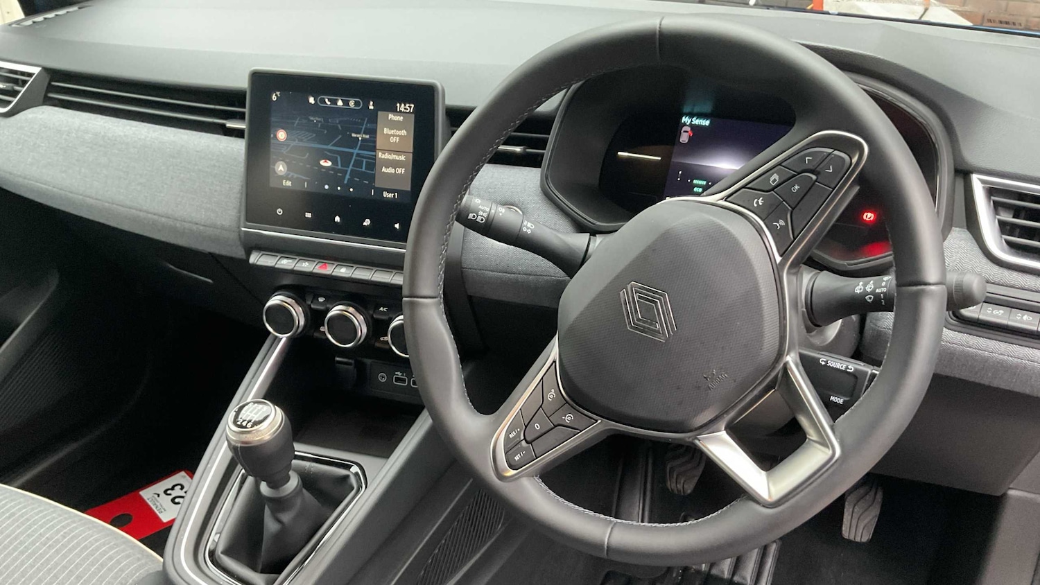 Used Renault Clio 2024 for sale - 76718205: Photo 11