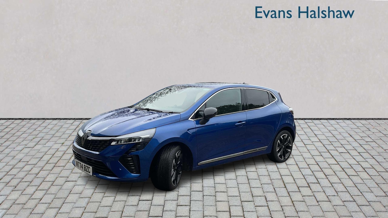 Used Renault Clio 2024 for sale - 76718205: Photo 2