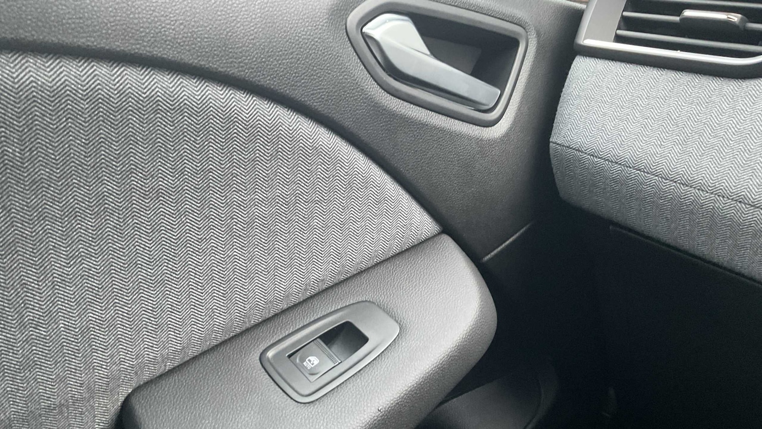 Used Renault Clio 2024 for sale - 76718205: Photo 24