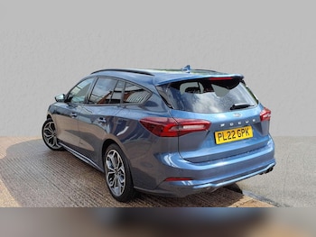 Used Ford Focus 2022 for sale - 76435567: Photo