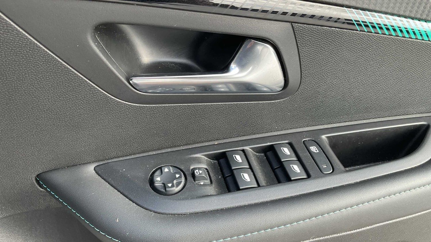 Used Peugeot 208 2020 for sale - 76310869: Photo 15