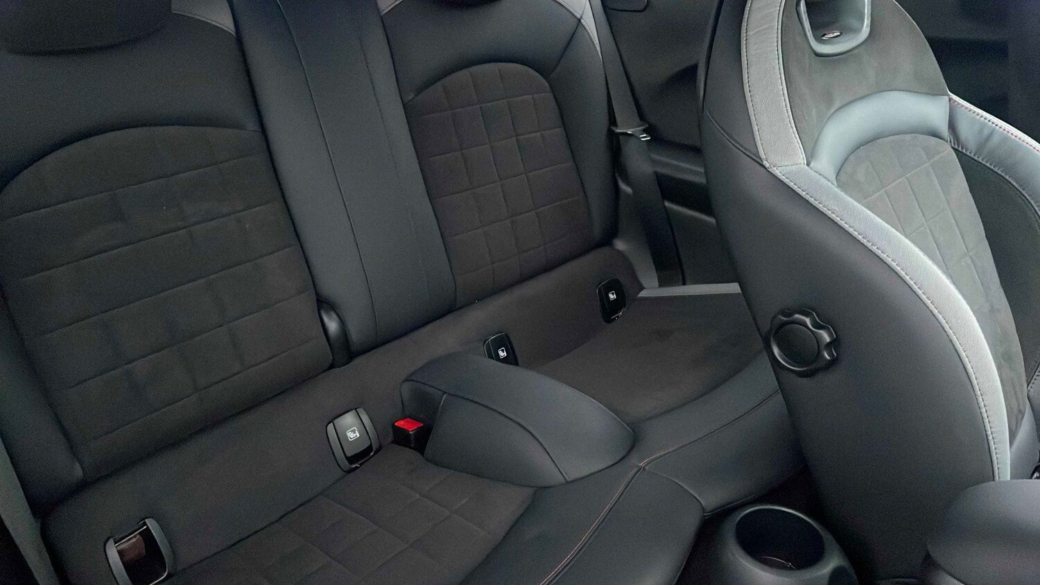 Used MINI Hatch 2023 for sale - 77698736: Photo 12