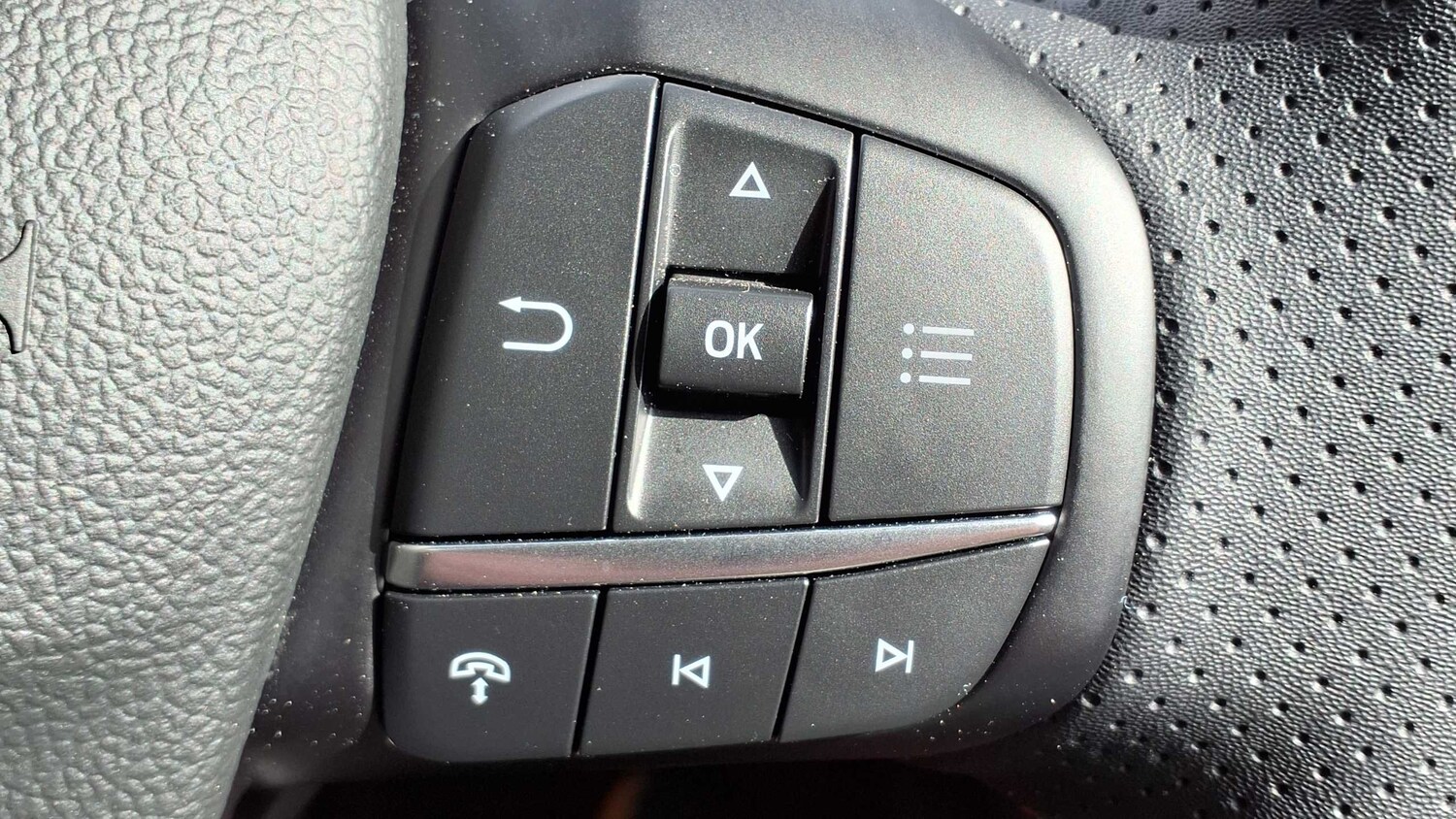 Used Ford Kuga 2024 for sale - 75841608: Photo 32