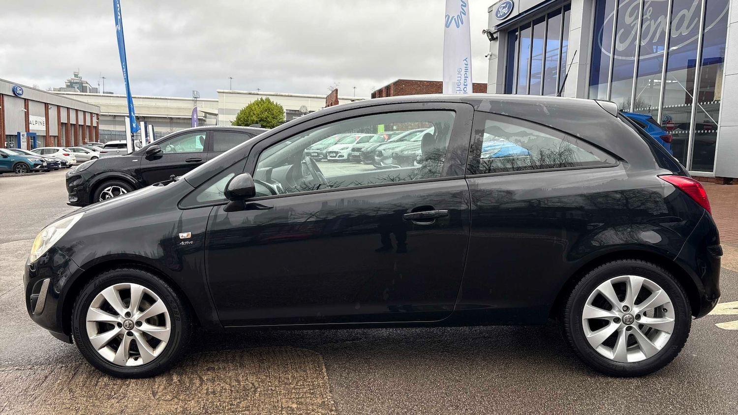 Used Vauxhall Corsa 2012 for sale - 77577314: Photo 3