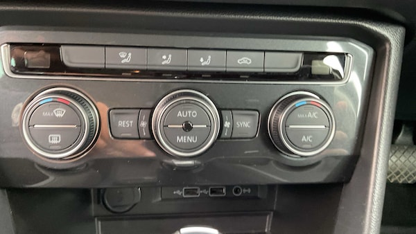 Used Volkswagen Tiguan 2020 for sale - 75981285: Photo 28