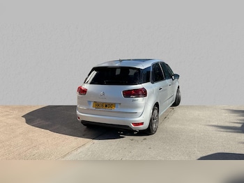 Used Citroen C4 Picasso 2016 for sale - 76075392: Photo 3