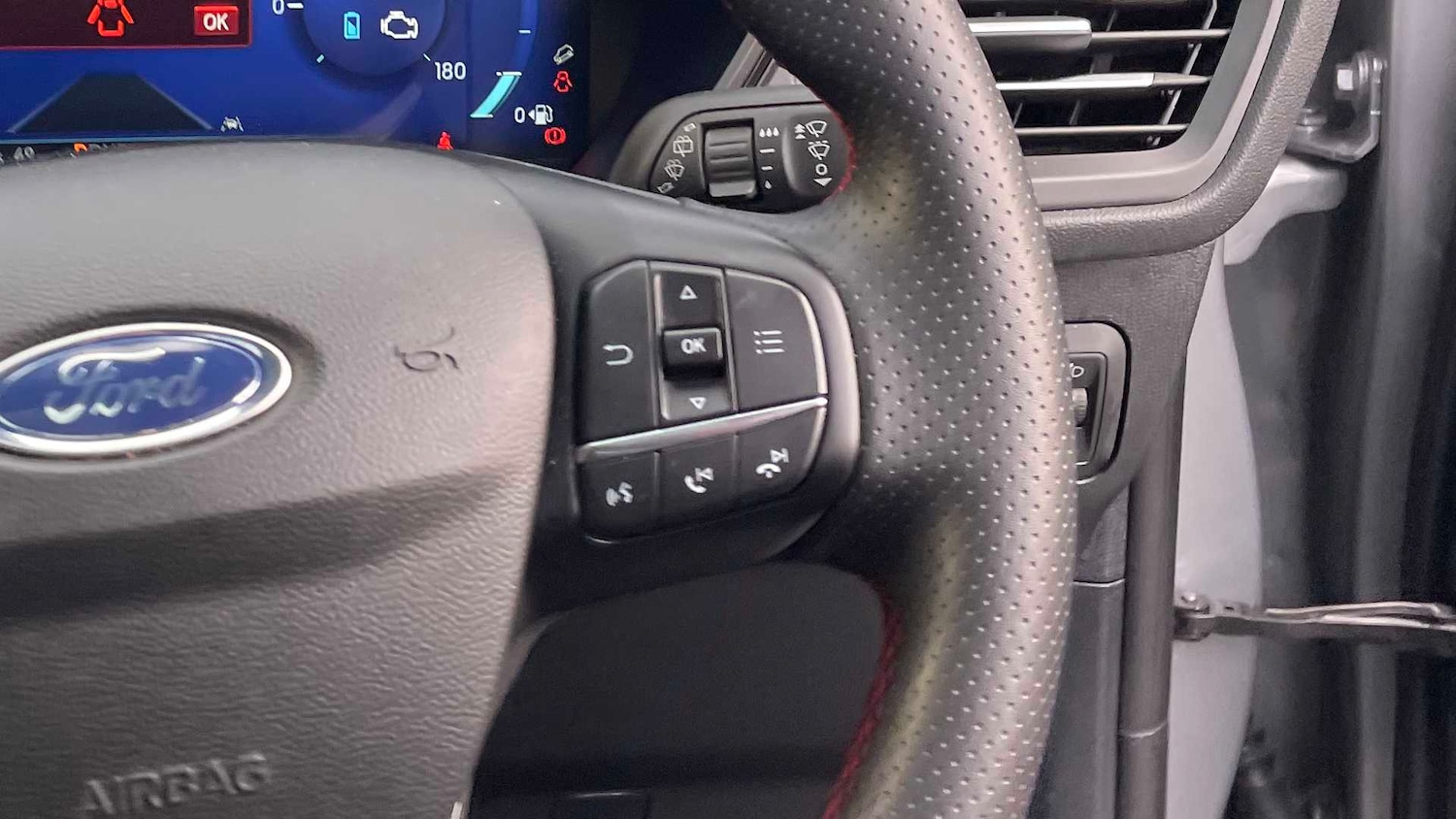 Used Ford Kuga 2024 for sale - 76610682: Photo 16