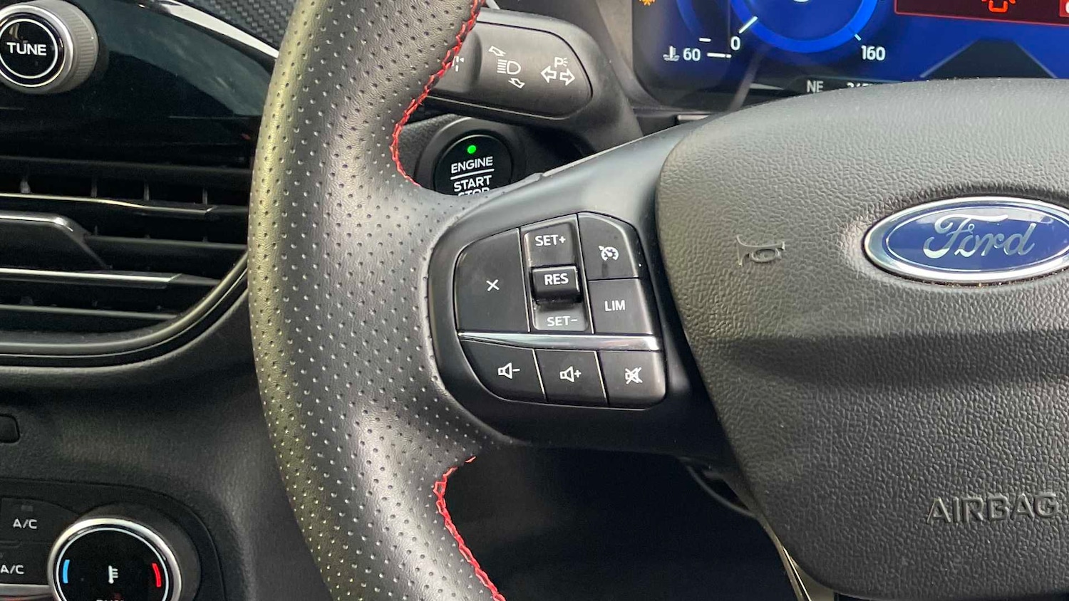 Used Ford Kuga 2024 for sale - 76610682: Photo 17